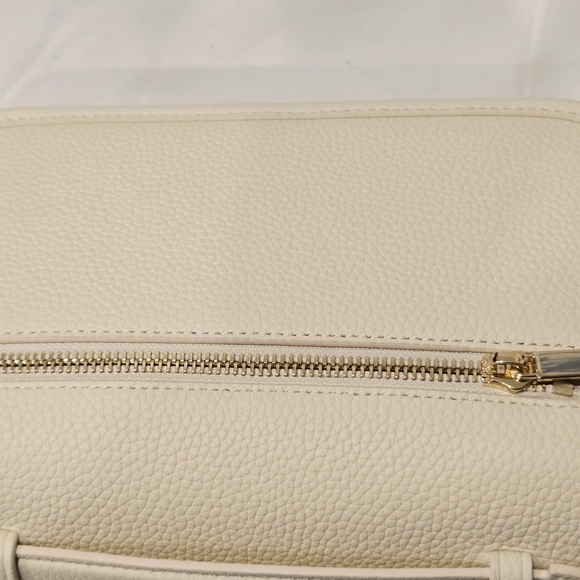 Mélodie Cécile "Le Petit Paris 15" in A Buttercream Color - Picture 4 of 17